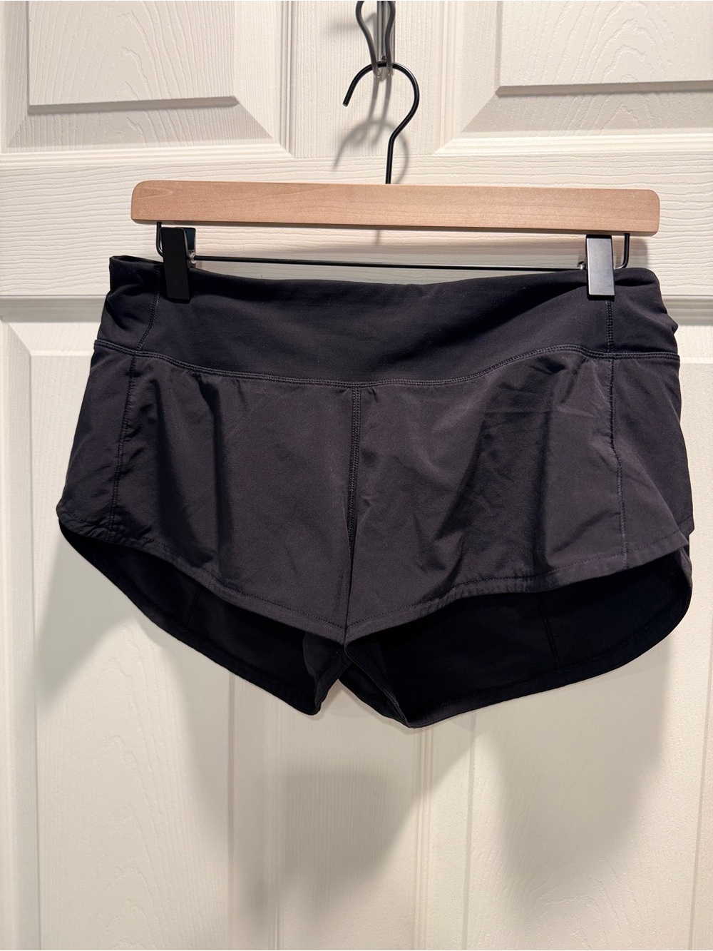 Lululemon Speed Up Short *2.5"
Black-Size 6 - Picture 5 of 10